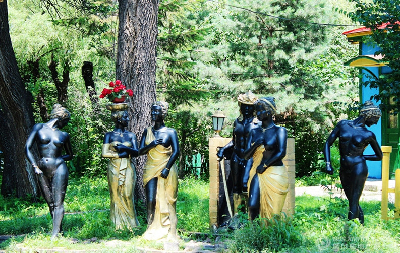 西安兵馬俑、華清池、華山、明城墻臥飛四日